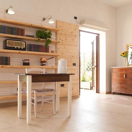 Casa Delfico Ristoro In Famiglia Guest House แตราโม ภายนอก รูปภาพ