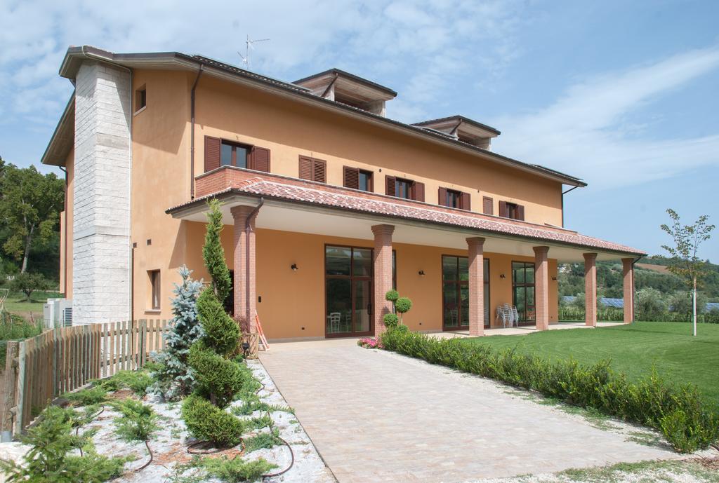 Casa Delfico Ristoro In Famiglia Guest House แตราโม ภายนอก รูปภาพ