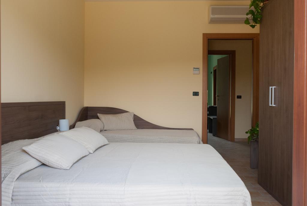 Casa Delfico Ristoro In Famiglia Guest House แตราโม ห้อง รูปภาพ